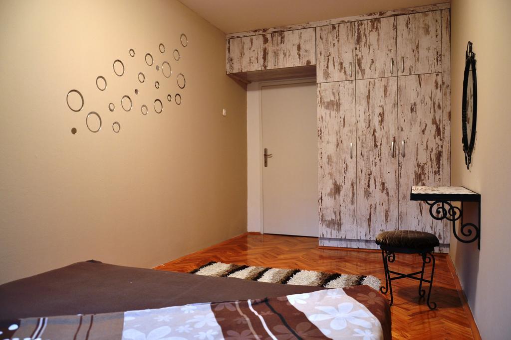 Skopje Cozy Apartment الغرفة الصورة